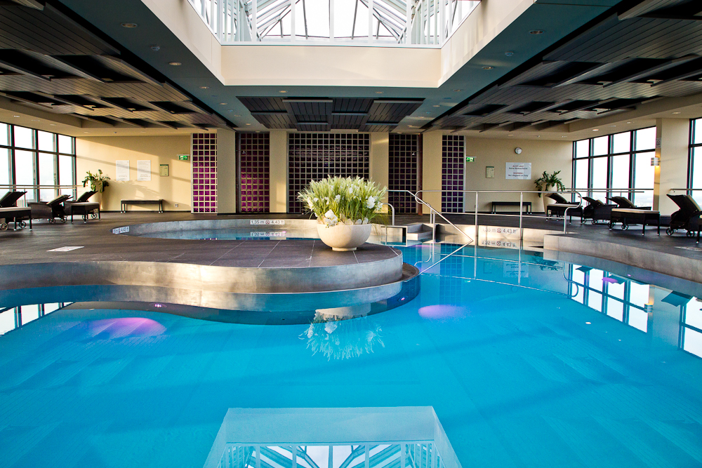 wellness_fitness_sheraton_muenchen_arabellapark_pool_02